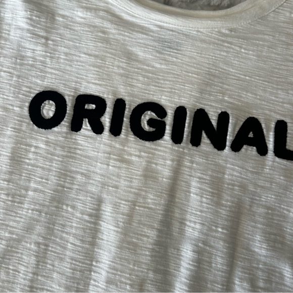 Women’s Tee - Picture 2 of 7